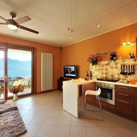 Sleeps 6 Apartment