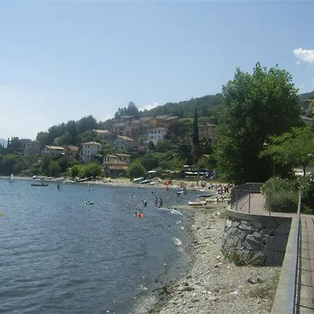 Apartment Sleeps 6 Pianello Del Lario