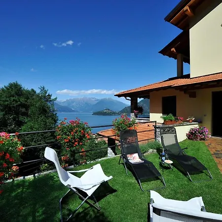 Apartment Sleeps 6 *
